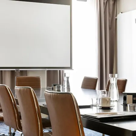 Clarion Hotel 4*
