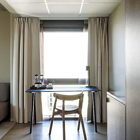 Clarion 4*