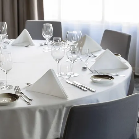 Clarion 4*